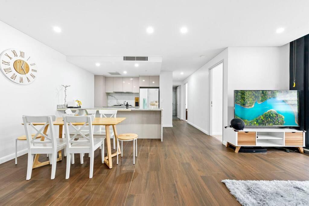Four Bedroom Apartment With Facilities In Olympic Park Sydney Exteriér fotografie
